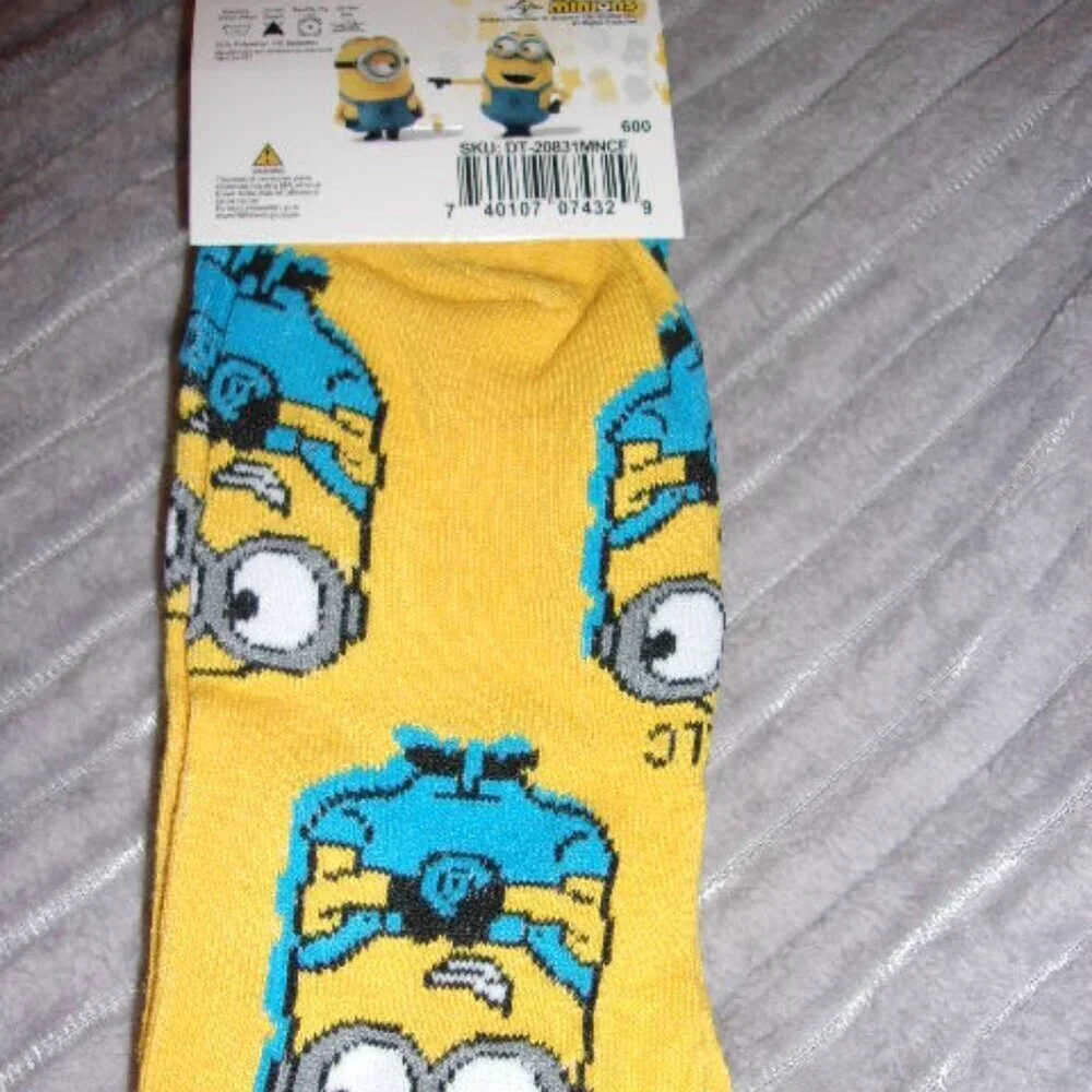 New Universal Studios Minion Socks Crew 6-12